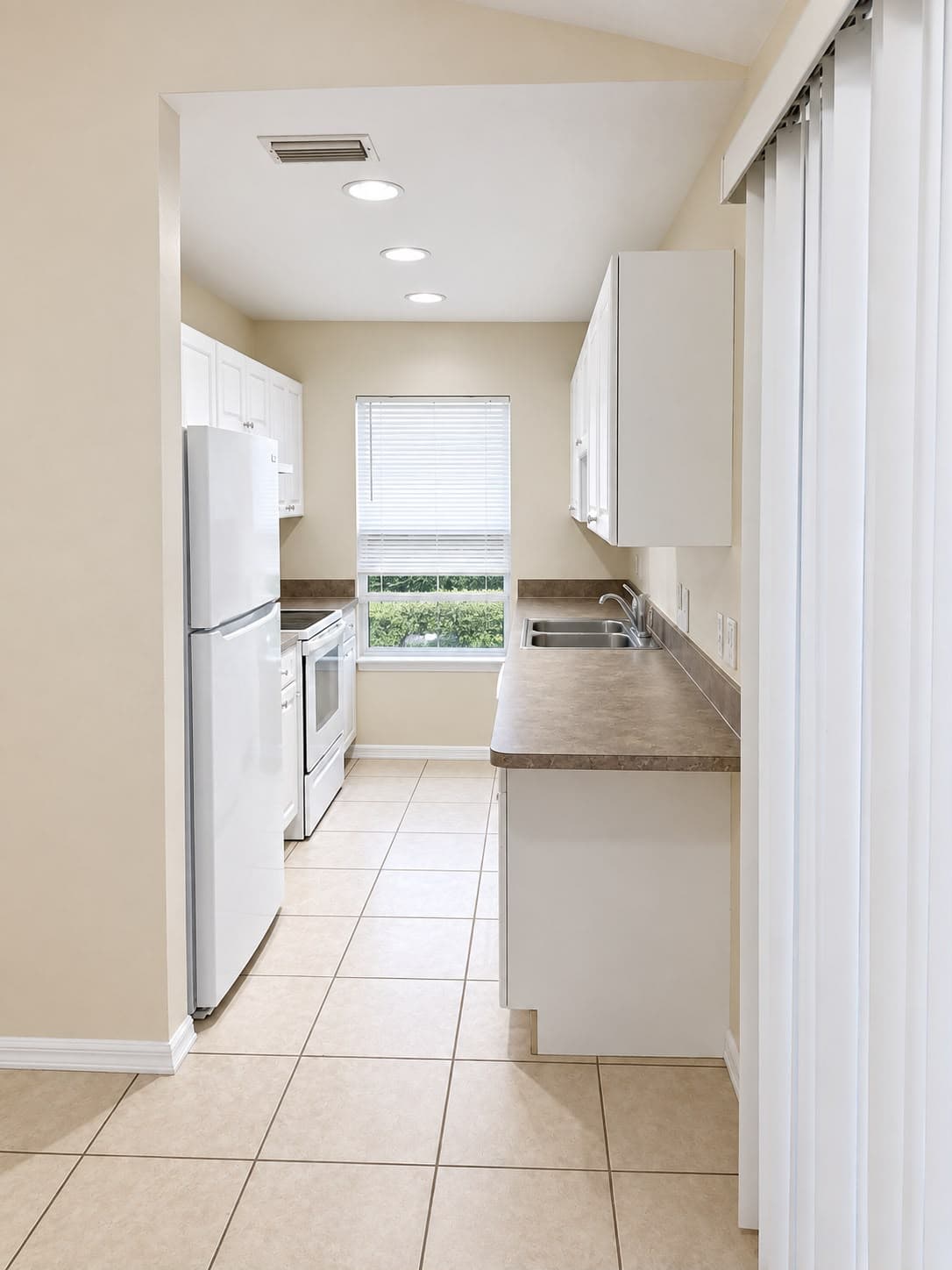 30th Street Duplex, view 22