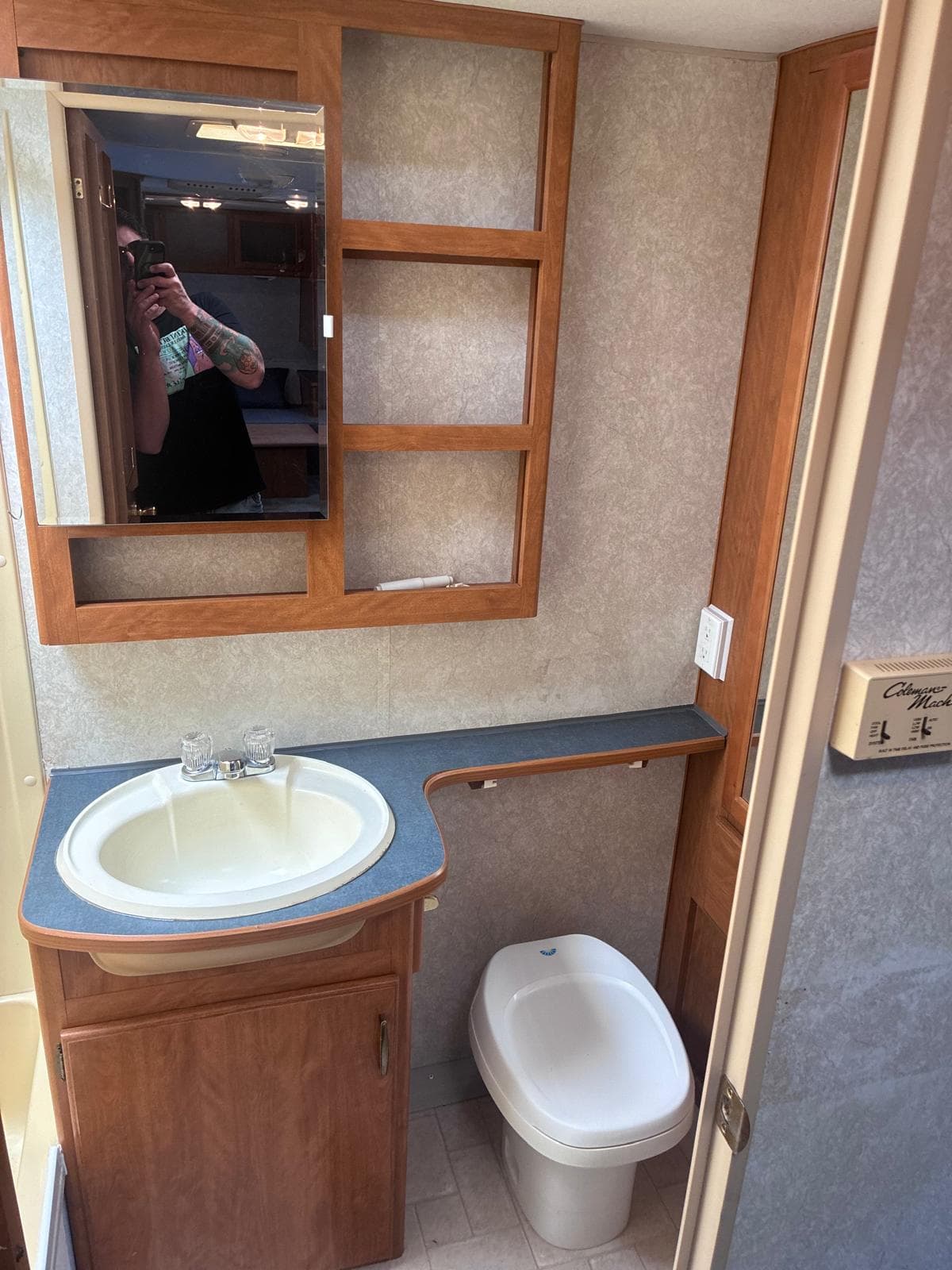 The Havilan Coach, view 7