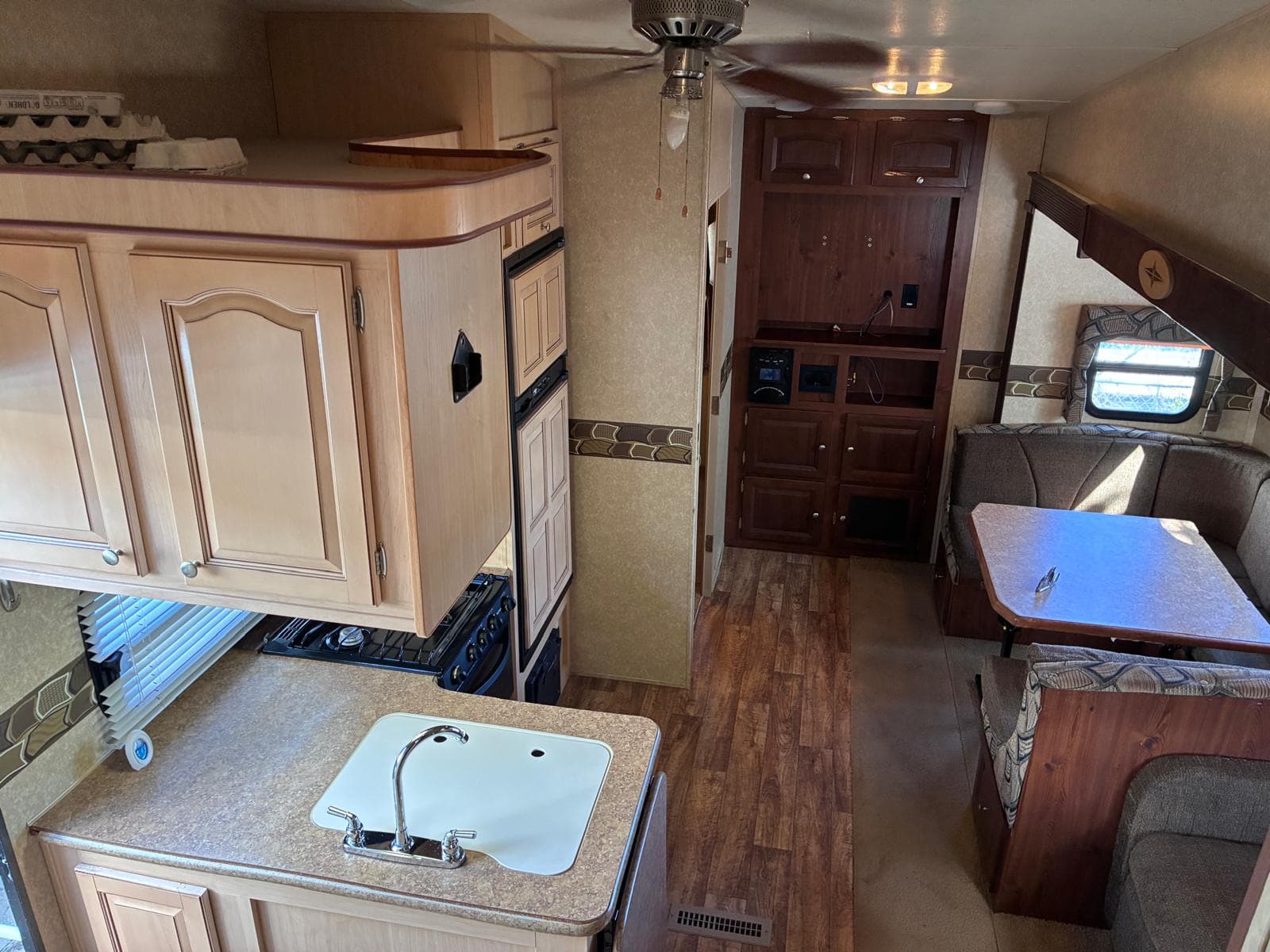 The Havilan Coach, view 16